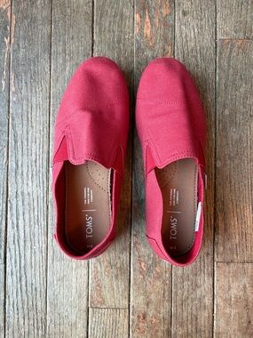 Toms Women's Slip-On Canvas Flats